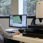 مشخصه‌یابی تغییرات سطح در اثر دما در مقیاس نانومتری